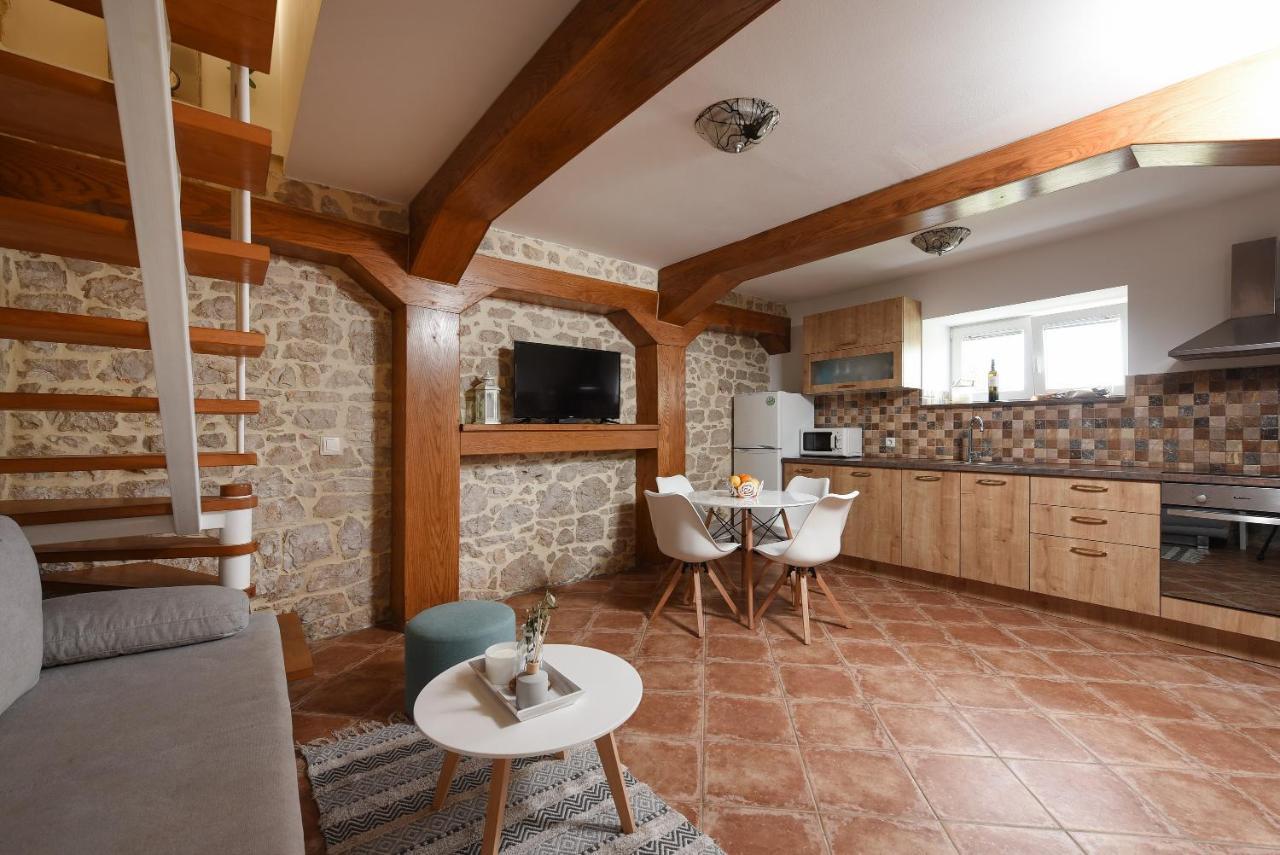 Villa Zaton Zaton  Luaran gambar